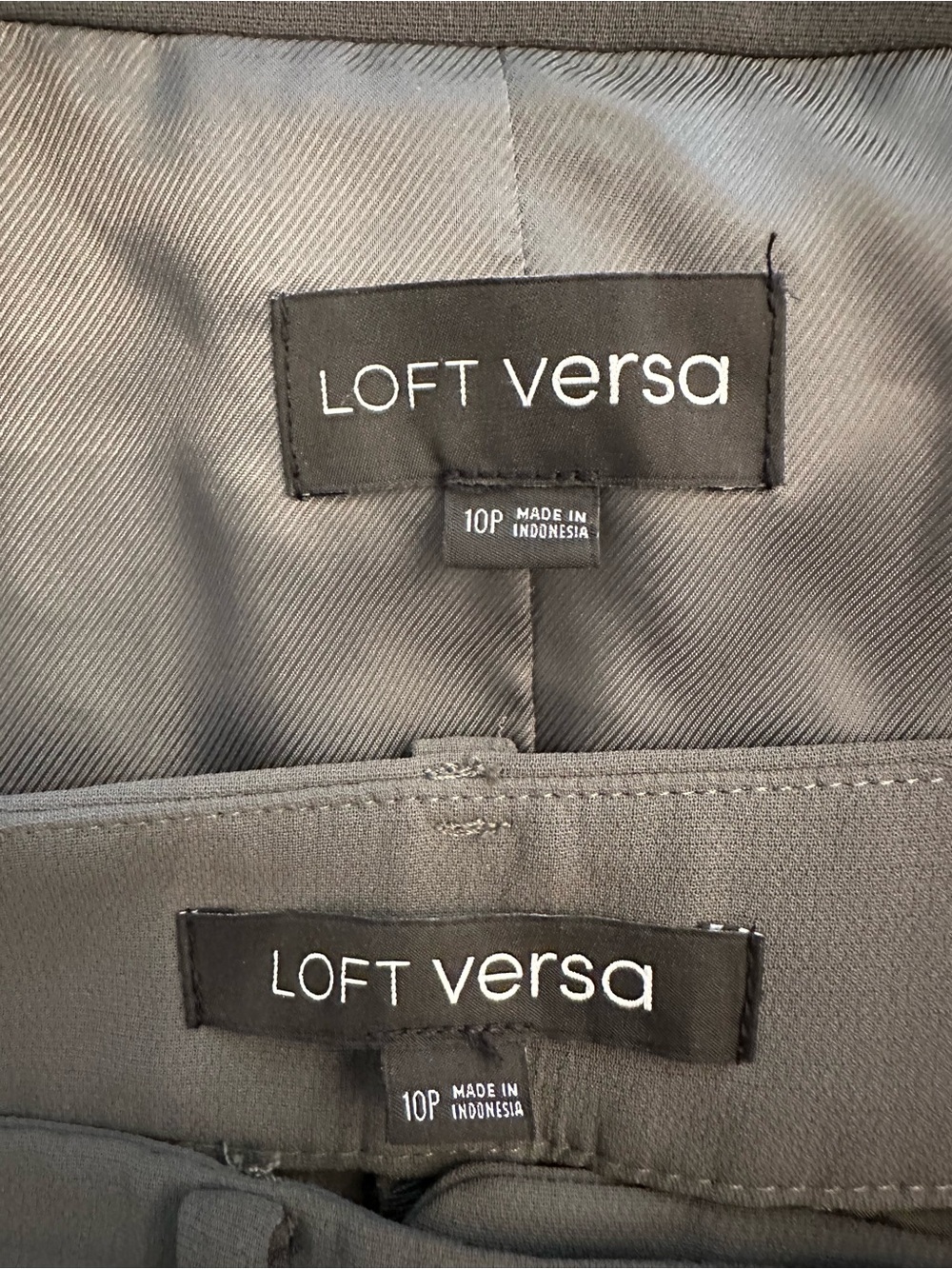 ANN TAYLOR Loft Versa Fluid Crepe Olive Green Pant Suit -NWOT - Picture 2 of 3